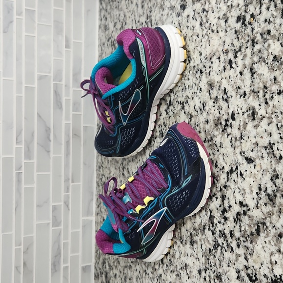 Brooks Shoes - Navy Purple & Blue Brooks 8th Edition Ghost Running Shoes sz 8 Medium sneakers